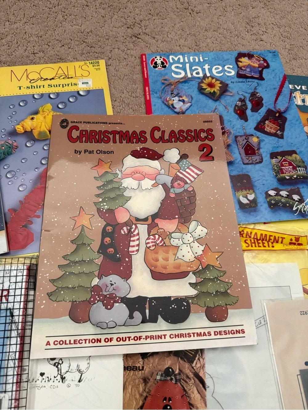 Lot of Assorted Vintage Craft Books | Arts & Crafts Supplies